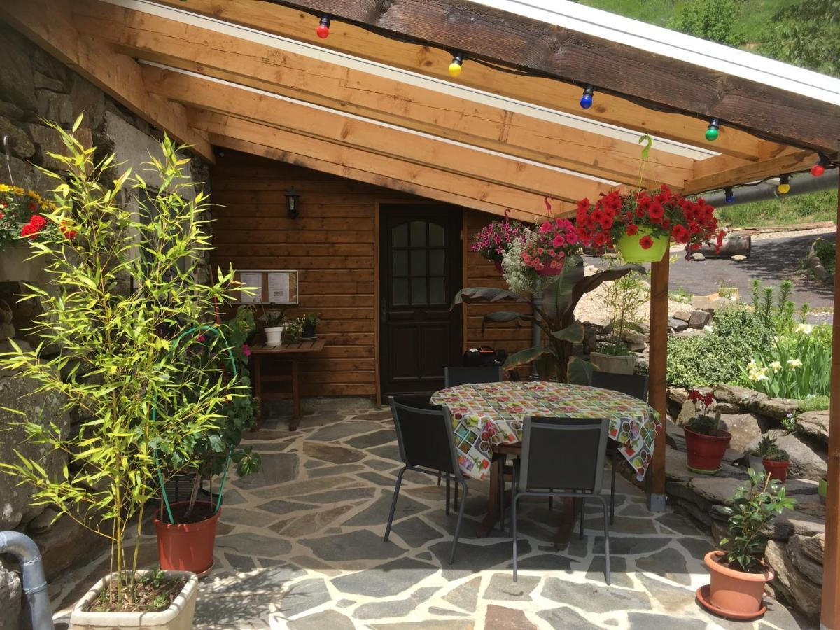 Chambres D'Hotes Le Lepadou-Bas Saint-Chély-dʼAubrac Екстериор снимка