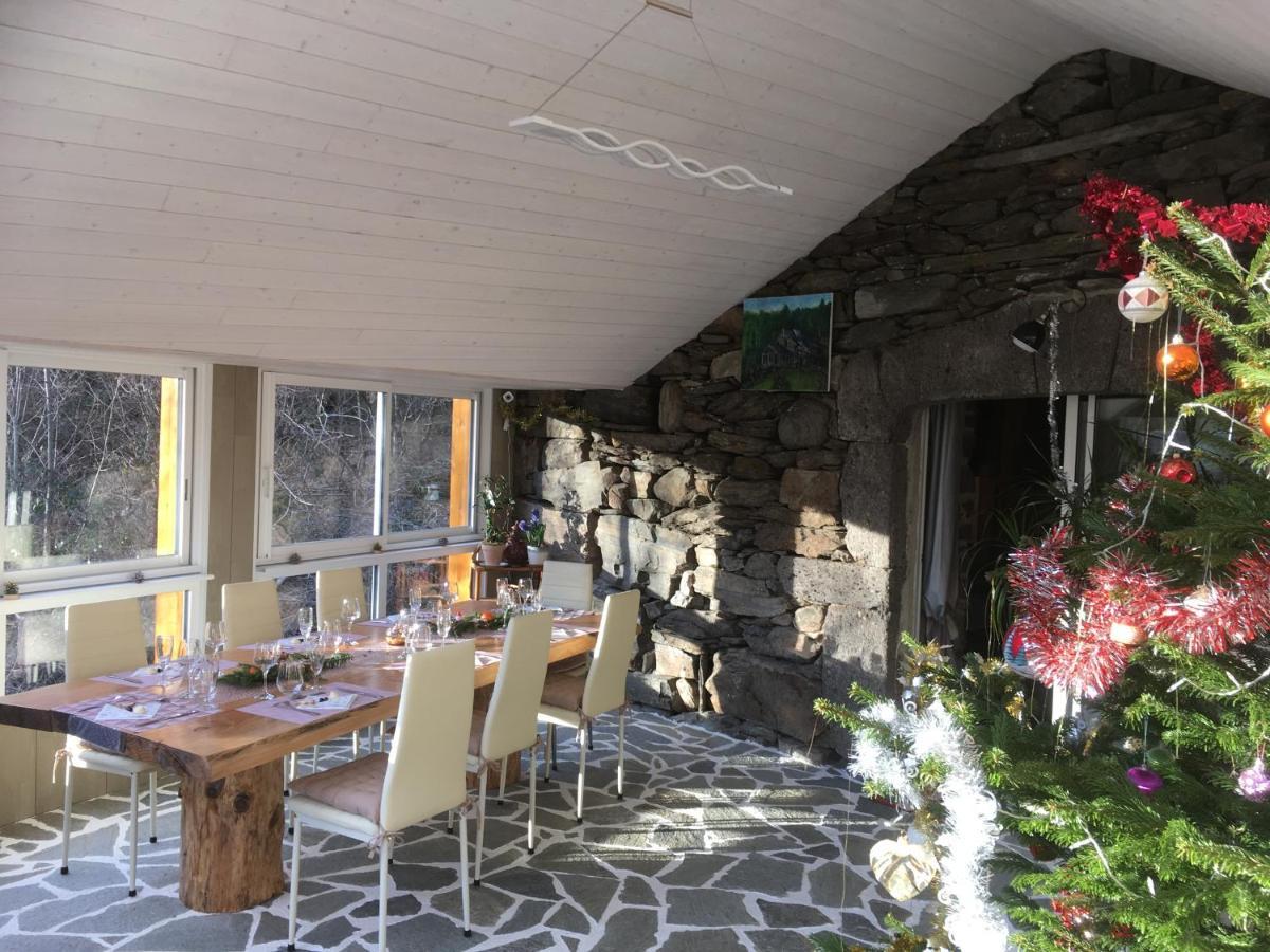 Chambres D'Hotes Le Lepadou-Bas Saint-Chély-dʼAubrac Екстериор снимка