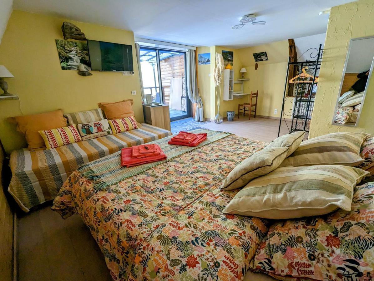 Chambres D'Hotes Le Lepadou-Bas Saint-Chély-dʼAubrac Екстериор снимка