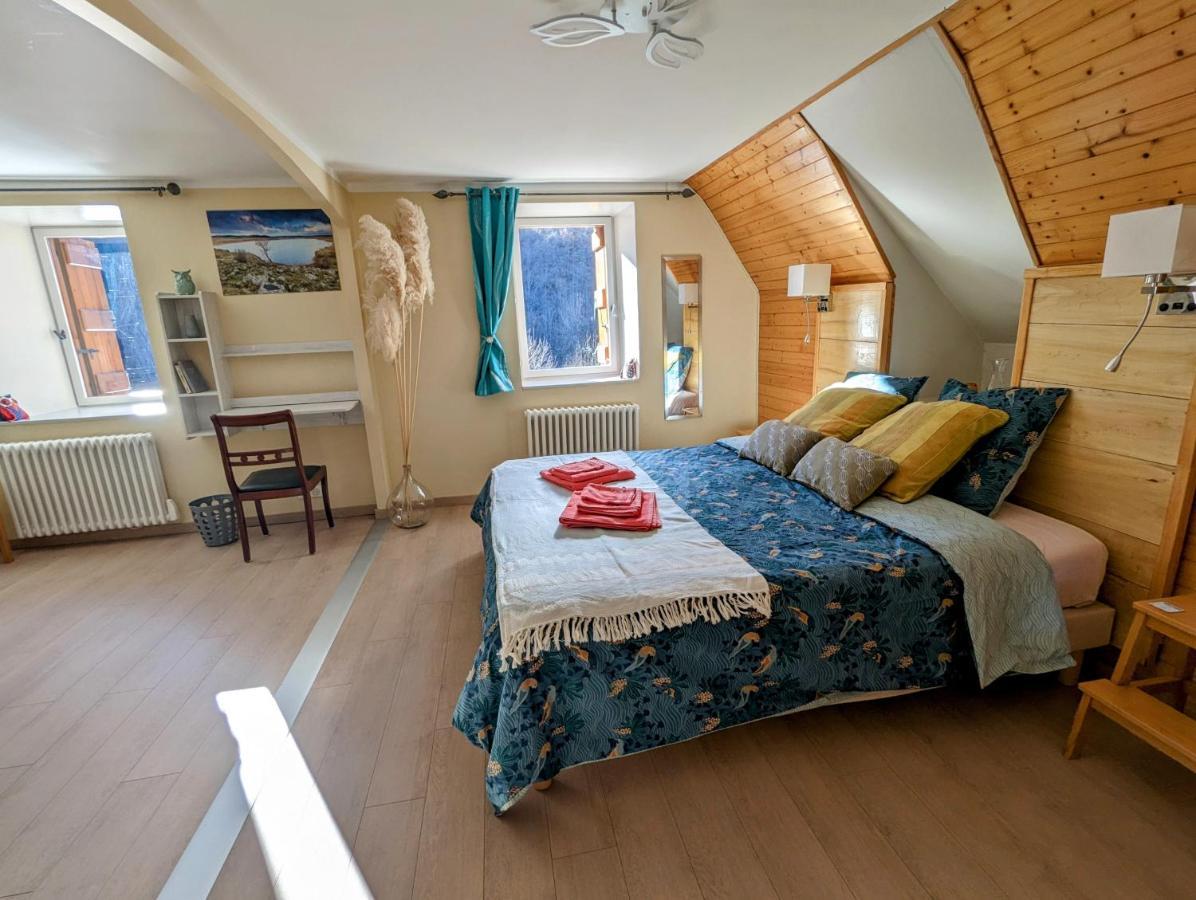Chambres D'Hotes Le Lepadou-Bas Saint-Chély-dʼAubrac Екстериор снимка