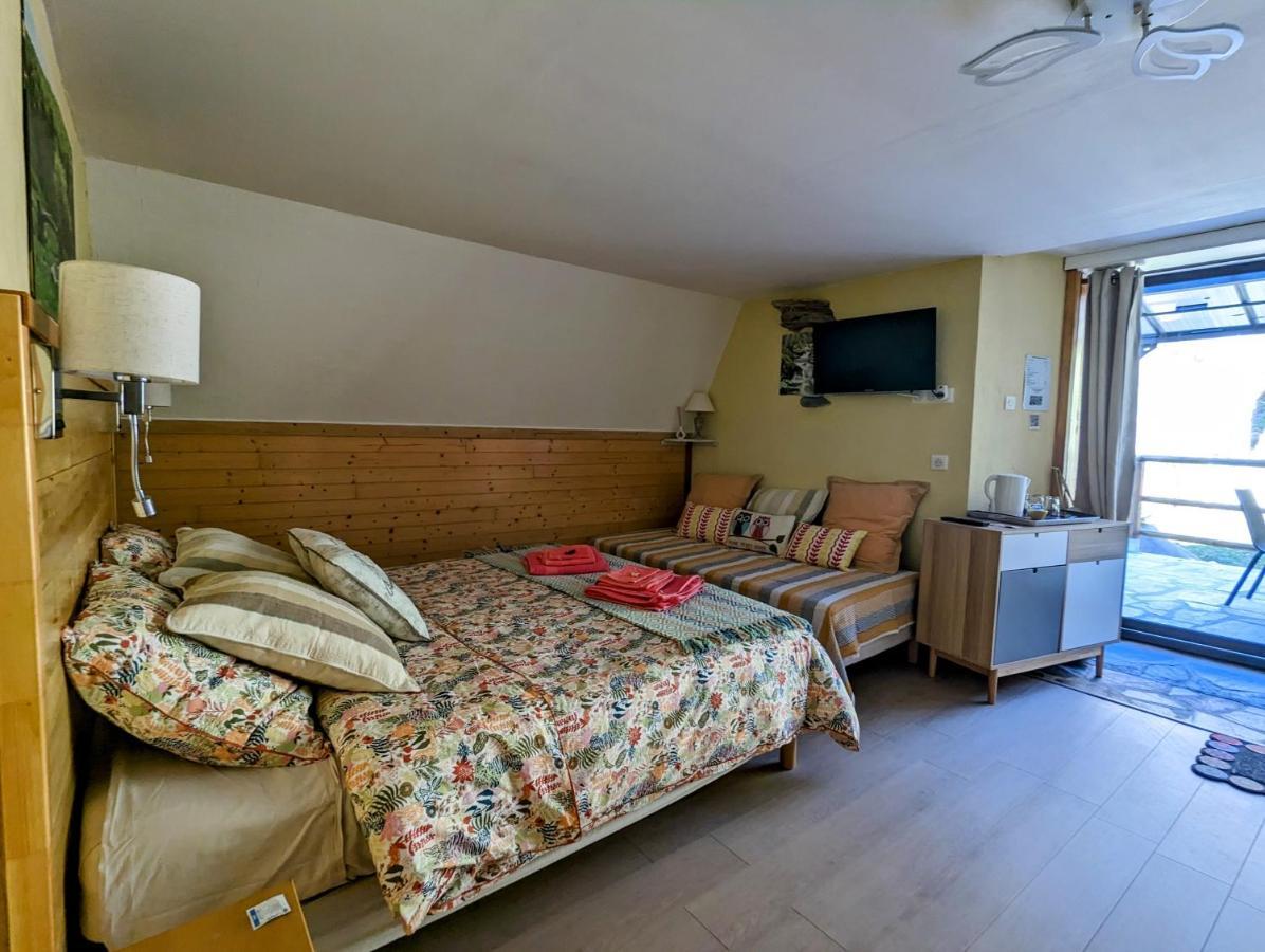 Chambres D'Hotes Le Lepadou-Bas Saint-Chély-dʼAubrac Екстериор снимка