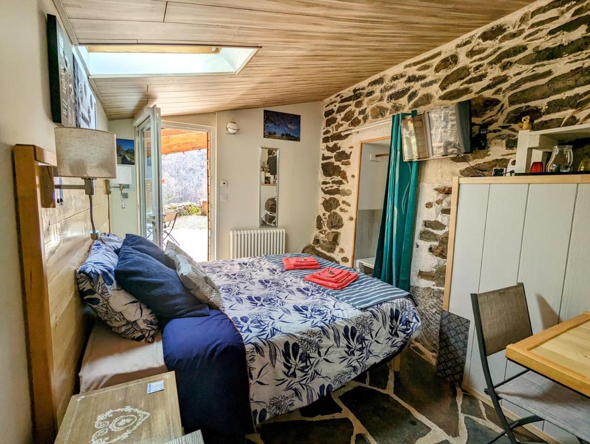 Chambres D'Hotes Le Lepadou-Bas Saint-Chély-dʼAubrac Екстериор снимка